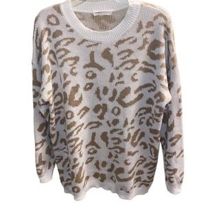 Anthropologie 𝅺Goodnight Macaroon cozy oversized animal print cheetah sweater
